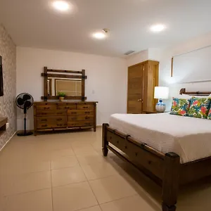 Marbella Beachfront Apartment Juan Dolio